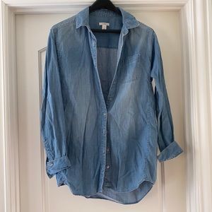 Caslon blue denim Long sleeve shirt size xs